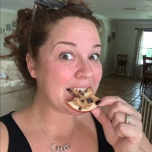 Meet your Posher, Carrie